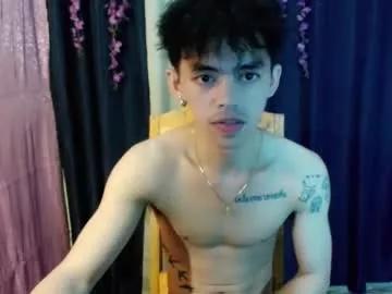 urhunky_boy from Chaturbate