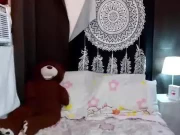 Urthai_hotfilipinax from Chaturbate