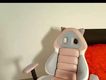 vaalerii_cutee from Chaturbate