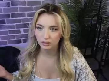 valeriesteele from Chaturbate is Away