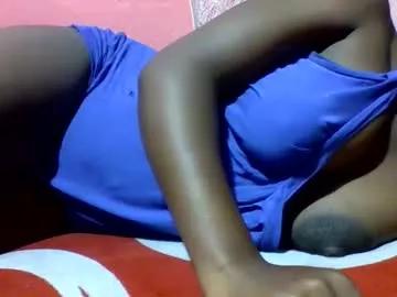 vee_the_barbie from Chaturbate