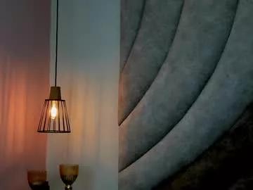 velvet_fenti from Chaturbate