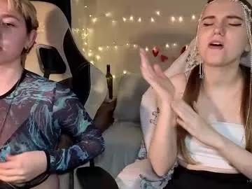 velvetvalkyries from Chaturbate