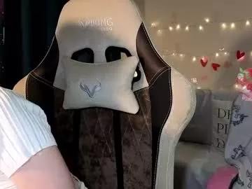 velvetvalkyries from Chaturbate