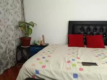 Versatileguuy from Chaturbate