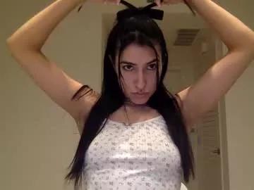 vibingwithchloe from Chaturbate
