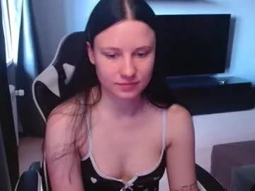viki_kelt from Chaturbate