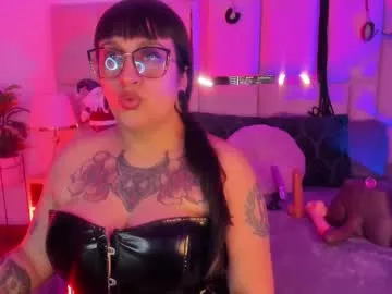 Freechat violett__sinclair1 on Chaturbate