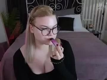 vivian_lovely from Chaturbate