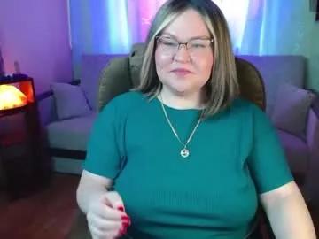 vivien__wet from Chaturbate