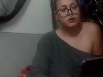 vixievango from Chaturbate