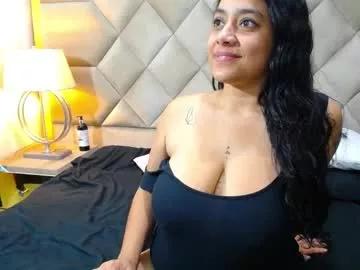 Wanda_ember from Chaturbate