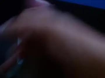 Wellingtont from Chaturbate