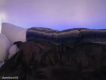 wettt93 from Chaturbate