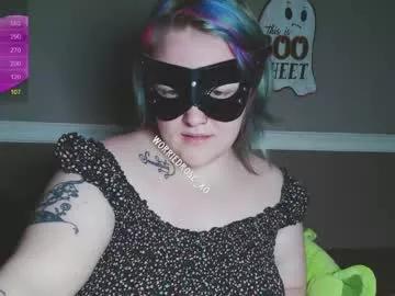 worriedrose_xo from Chaturbate