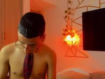 Xavier_fox_ from Chaturbate