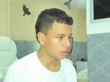 Xavier_fox__ from Chaturbate