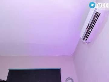 xayahnds from Chaturbate