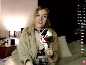 xelliee_rosex from Chaturbate