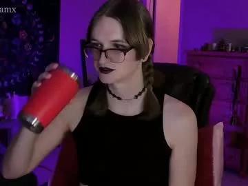 xmoonbeamx from Chaturbate