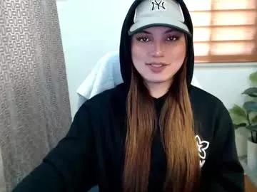 xxjulielovesyouxx from Chaturbate