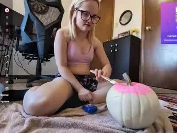 xxnaughtynicolexx from Chaturbate is Freechat