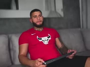 Yamp_bigcock from Chaturbate