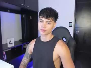 Yanpaul83 from Chaturbate
