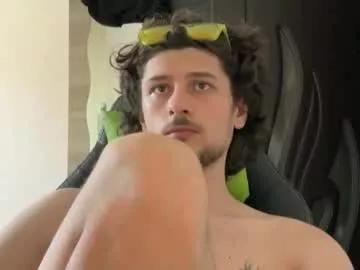 yellowsubmarinex2 from Chaturbate is Freechat