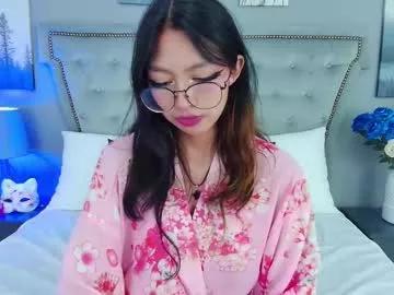 yommi_winx from Chaturbate