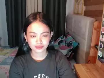 Yoursweetkendall_xxx from Chaturbate