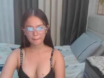 Yoursweetkendall_xxx from Chaturbate