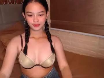 Yoursweetkendall_xxx from Chaturbate