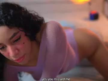 yuyi_cam from Chaturbate
