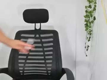 zeeel_x from Chaturbate