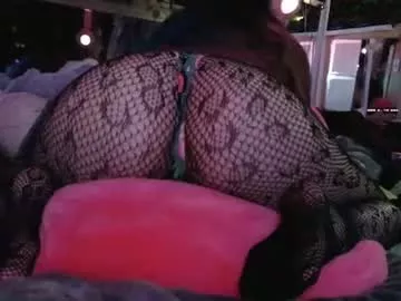 Freechat zestylilrawr69 on Chaturbate