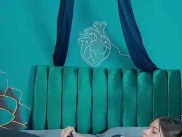 zoee_moretti from Chaturbate