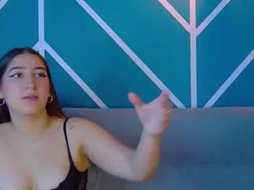 zoee_moretti from Chaturbate