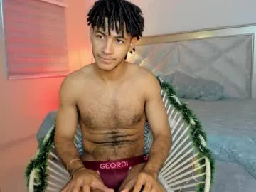 Freechat zyan_moreno on Chaturbate