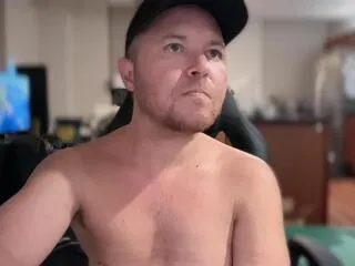 Offline aaron_skye on Flirt4Free