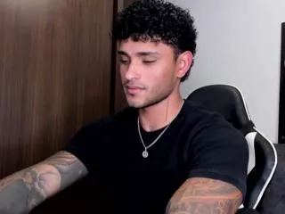 Offline alessandro_vanni on Flirt4Free