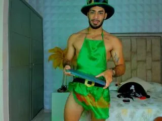 Freechat alessio_moretti on Flirt4Free