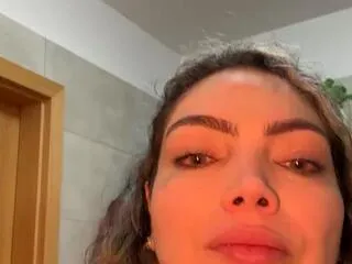 Offline alicia_secret on Flirt4Free