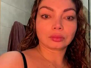 Offline alicia_secret on Flirt4Free