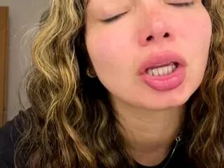 Offline alicia_secret on Flirt4Free