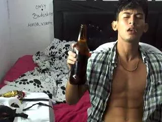 Offline alonso_villaroel on Flirt4Free