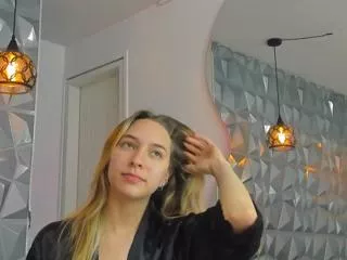 Offline amelie_rosee on Flirt4Free