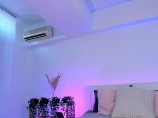 Freechat amina_blush on Flirt4Free