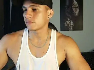 Offline andy_corleone on Flirt4Free