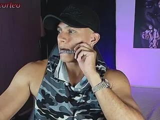 Offline andy_corleone on Flirt4Free